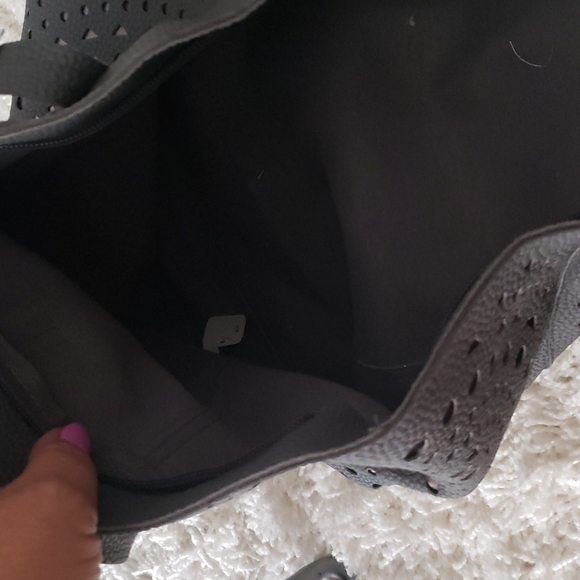 Large tote - Picture 8 of 9